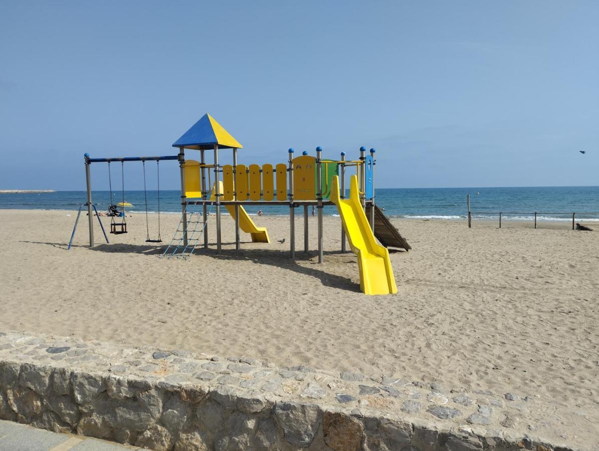 Atico Frente Al Mar Con Parking Para 5 Personas Calafell Dış mekan fotoğraf