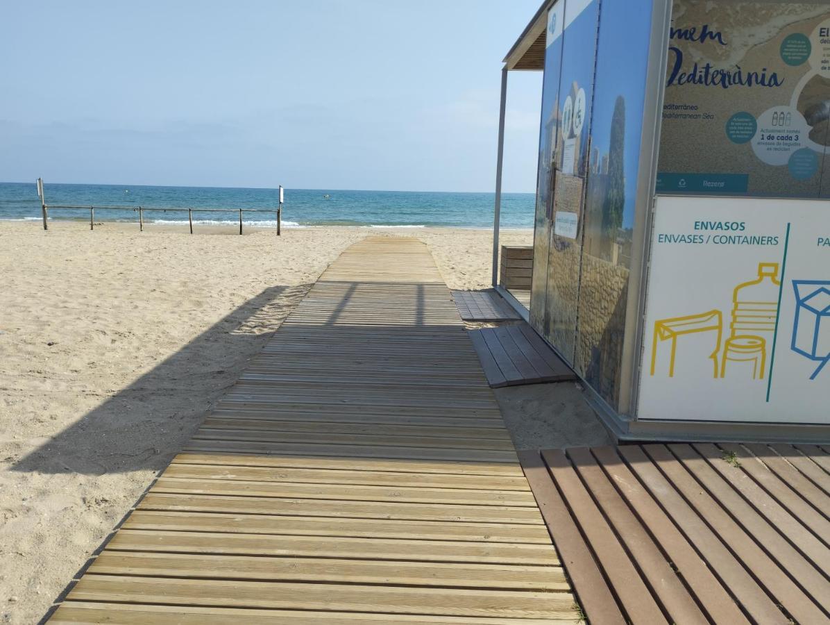 Atico Frente Al Mar Con Parking Para 5 Personas Calafell Dış mekan fotoğraf